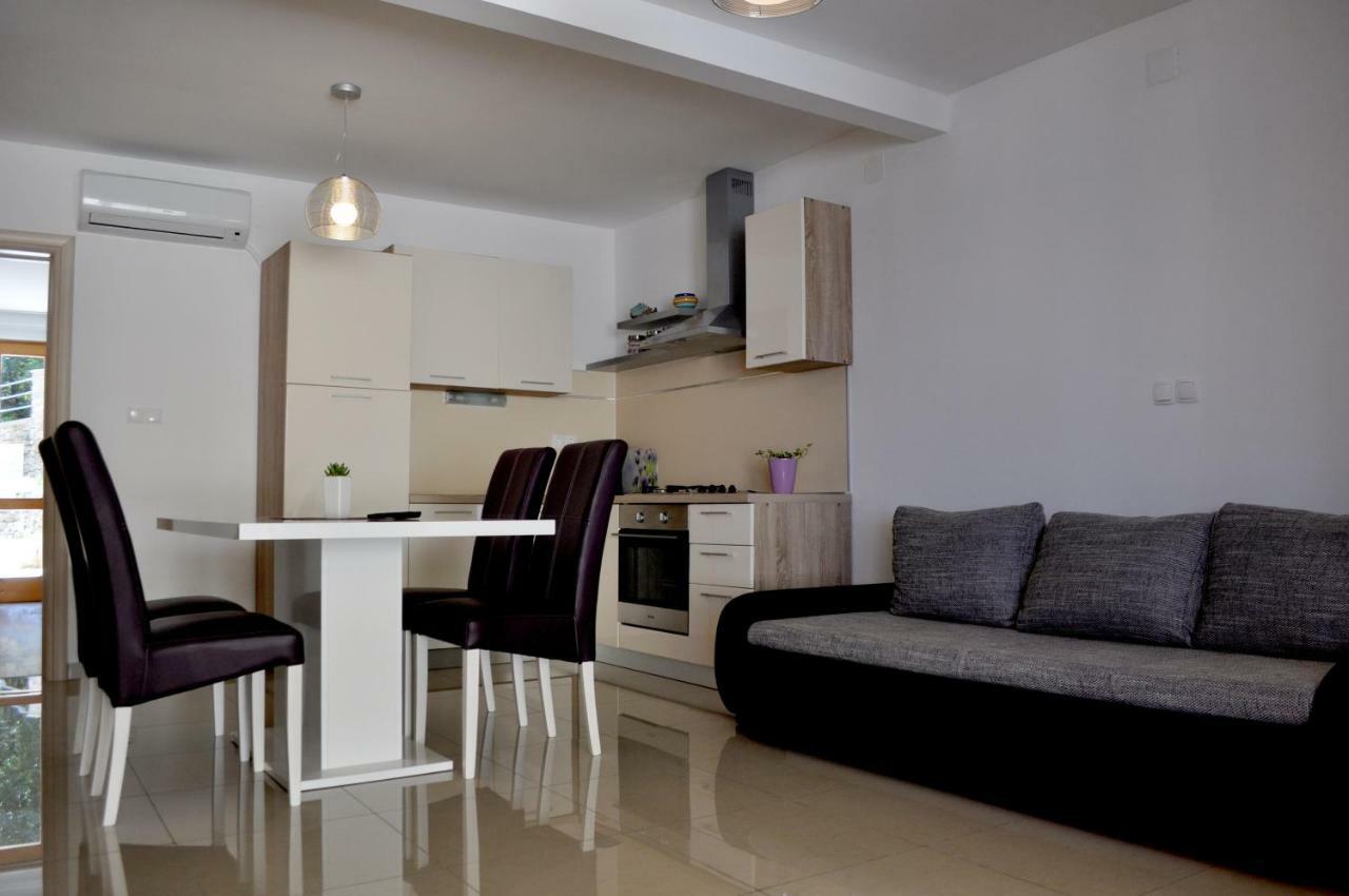 Bay Sascica Apartment Sali Exterior photo